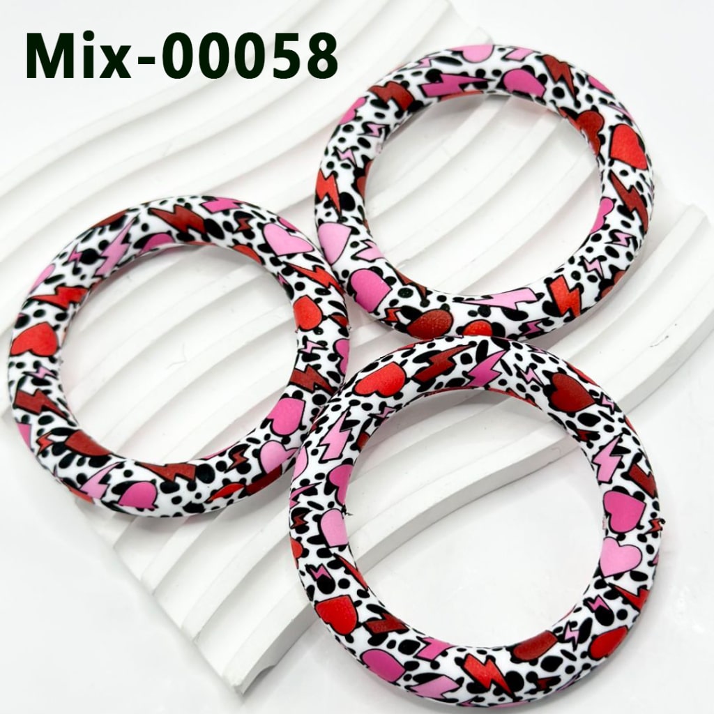 Cow Prints Pink Red Lightning Hearts Silicone Ring Frame Bead Circle Round Soft Car Hanger Charm Loop 65mm