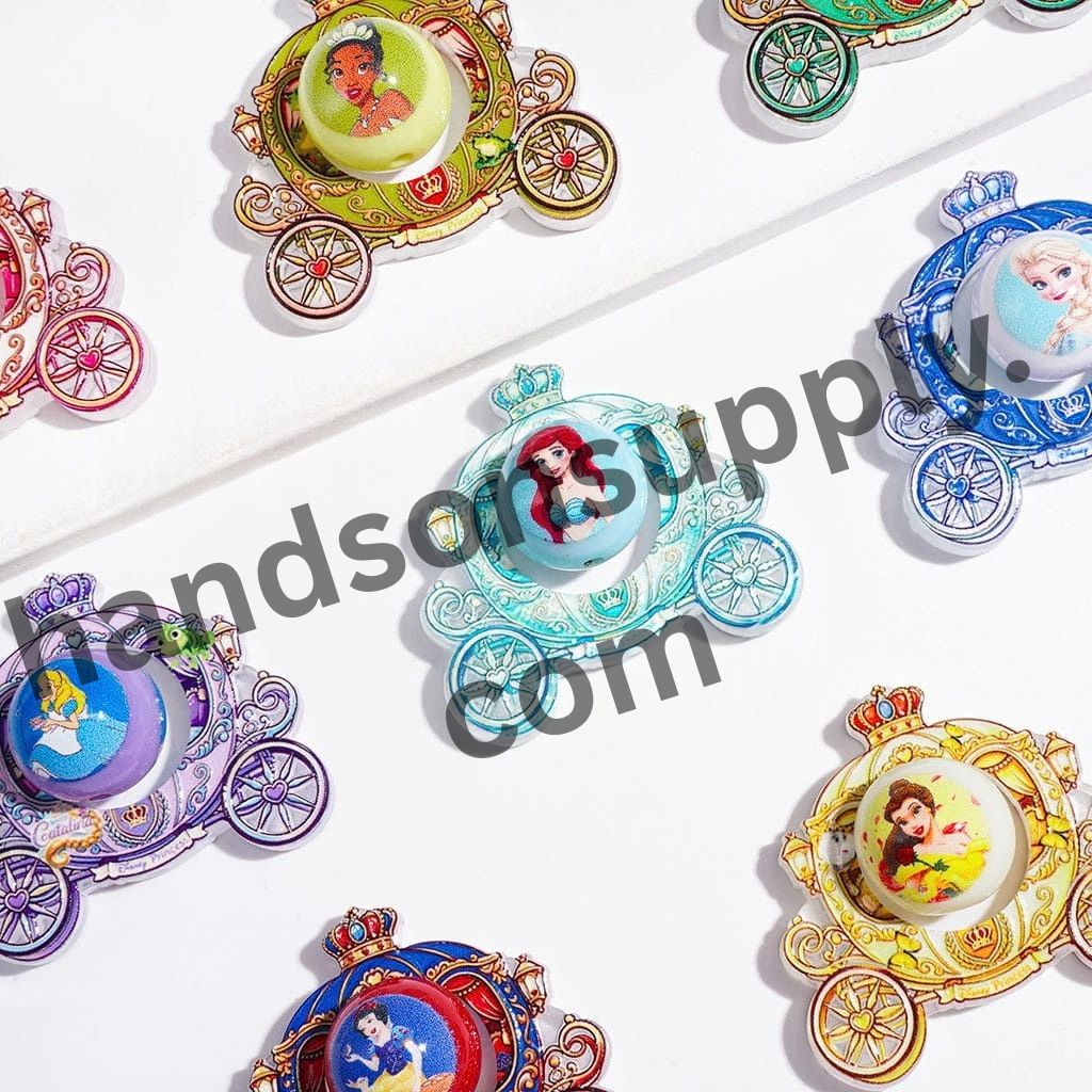 European-Style Hollowed Carriage with Elegant Princess Character Printed Round Acrylic Beads, , Multi-Color, Random Mix
