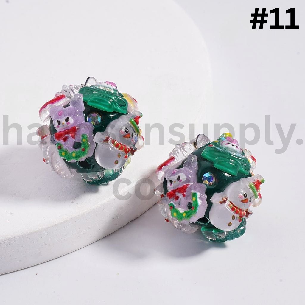 Christmas Icons & Sanrio Characters Santa, Snowman, Christmas Hat Socks Elk Snowman Christmas Tree, Pochacco Cinnamonrol Pom Pom Puri AB Rhinestones & More 20mm Clay Beads