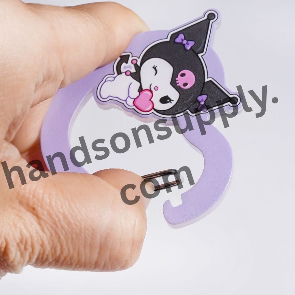 Anime Animal Character Heart-Shaped Acrylic Carabiner Clips for Bags, Luggage Tags and Keychains, Random Mix