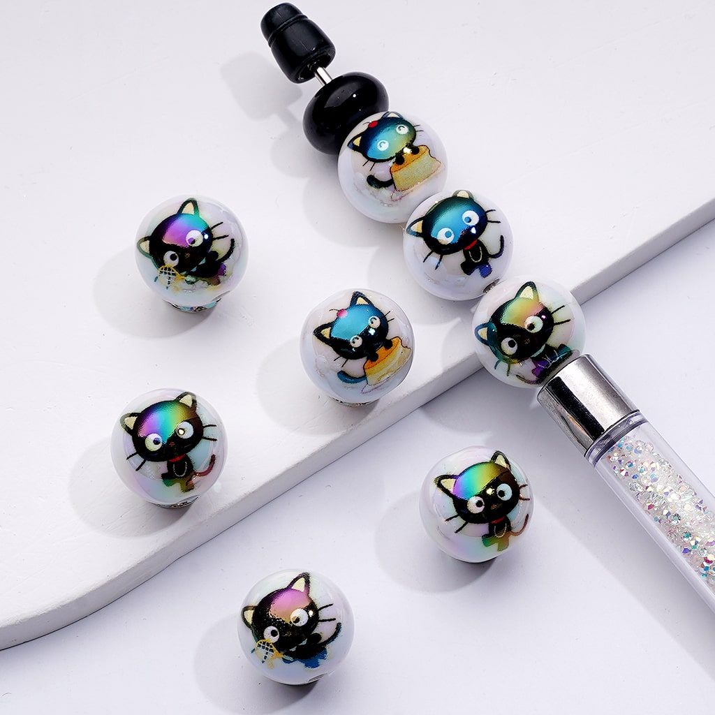 UV-Coated Acrylic Beads – Adorable Black Kitten Design – White Round Style – 16MM Assorted Mix