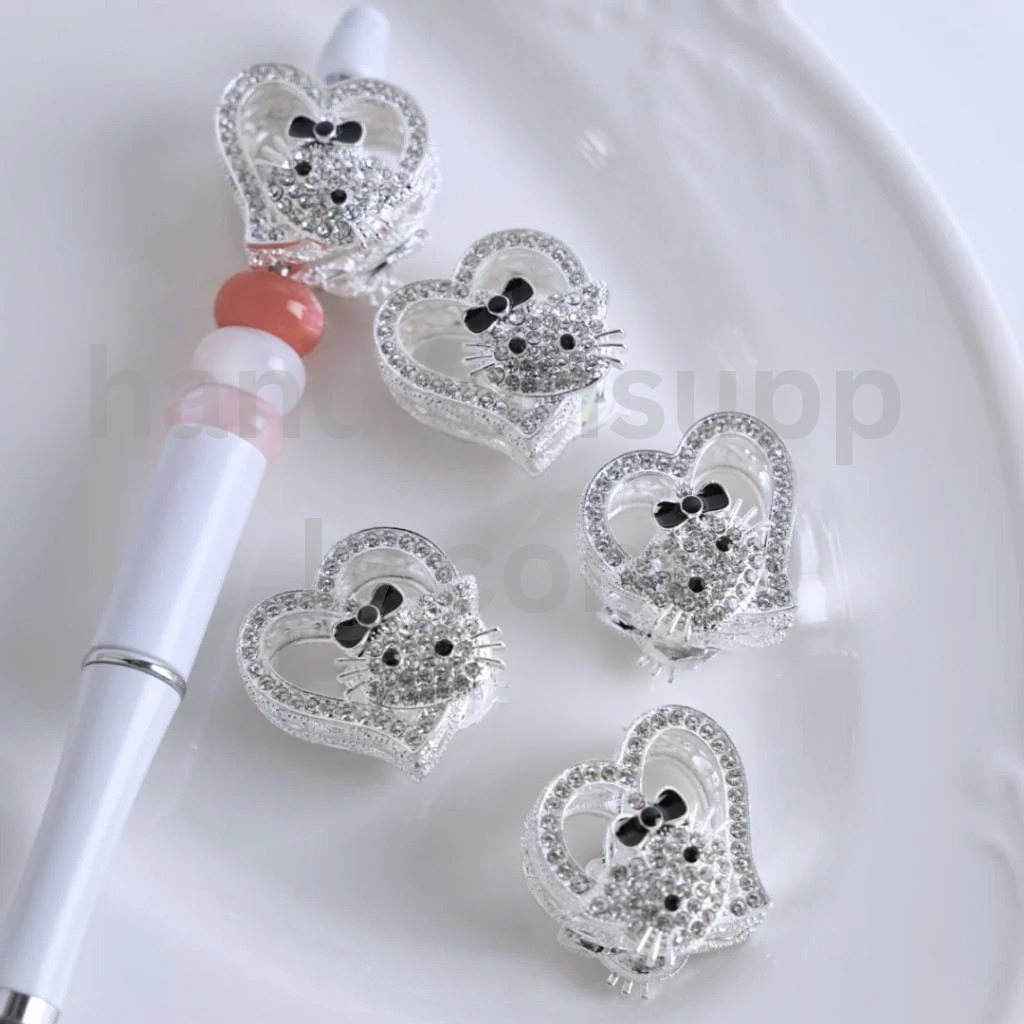 Silver Heart HK Kitten Design with Clear Rhinestones 27×28MM Alloy Beads