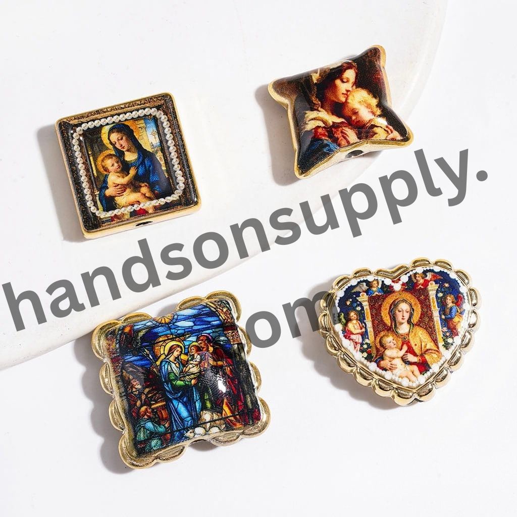 Faithfull Jesus and Mary Portrait with Gold Borders Christianity Theme Acrylic Beads and Pendants, Random Mix
