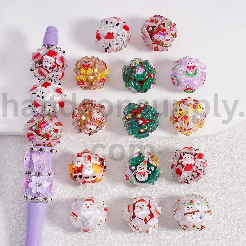 Christmas Icons & Sanrio Characters Santa, Snowman, Christmas Hat Socks Elk Snowman Christmas Tree, Pochacco Cinnamonrol Pom Pom Puri AB Rhinestones & More 20mm Clay Beads