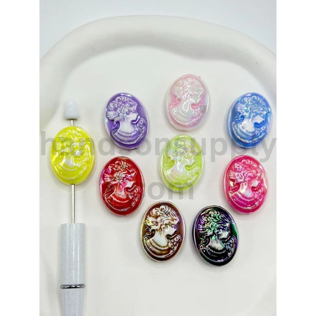UV Coating Oval Shape Vintage Lady Head Cameo Flatback Cabochons Acrylic Beads with Portrait Carving, Random Mix, 29MM by 23MM