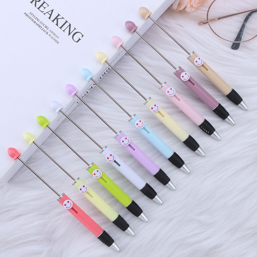 Fashionable DIY Plastic Beadable Pen with Smile Emoji in Solid Colors