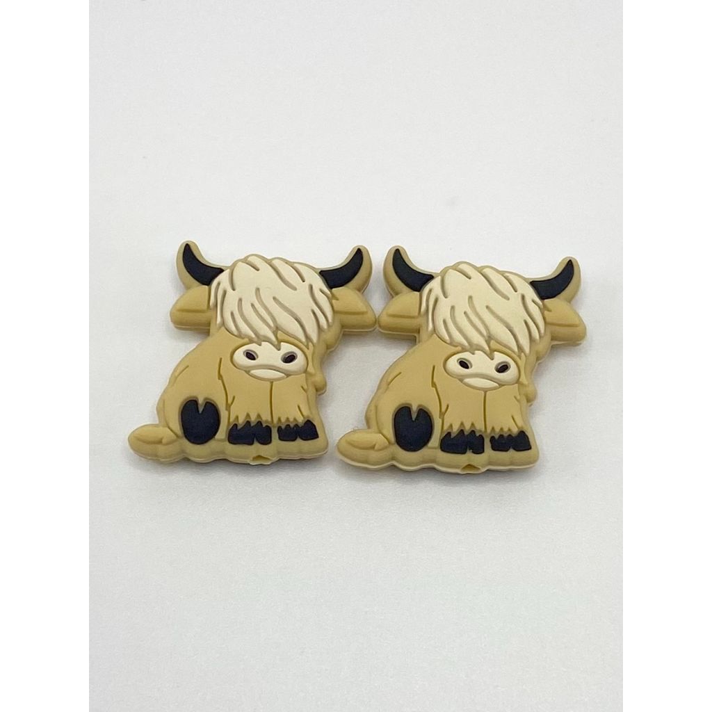 Cute Sitting Calf, Highland Cow Focal Beads, Silicone Focal Beads