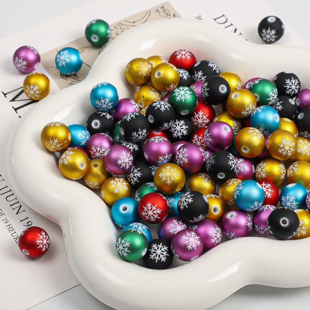 Beautiful Flower Snow Round Acrylic Beads, Random Mix, 16MM