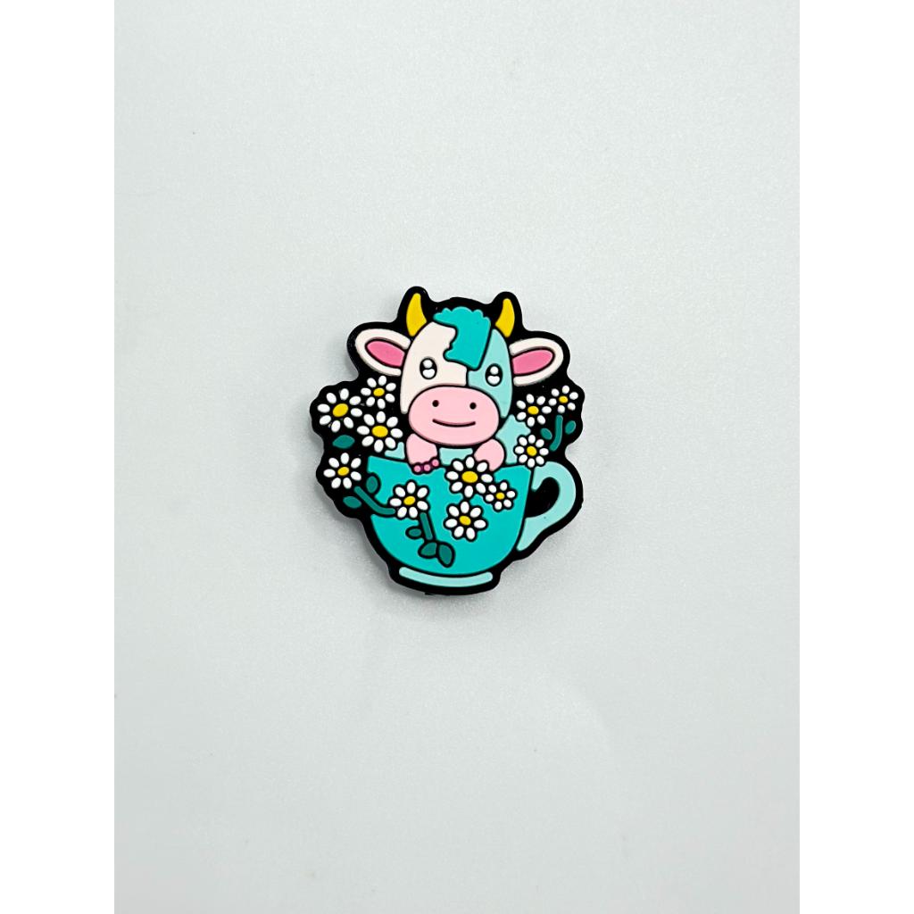 Daisy In Water Glass And Cute Calf Silicone Focal Beads