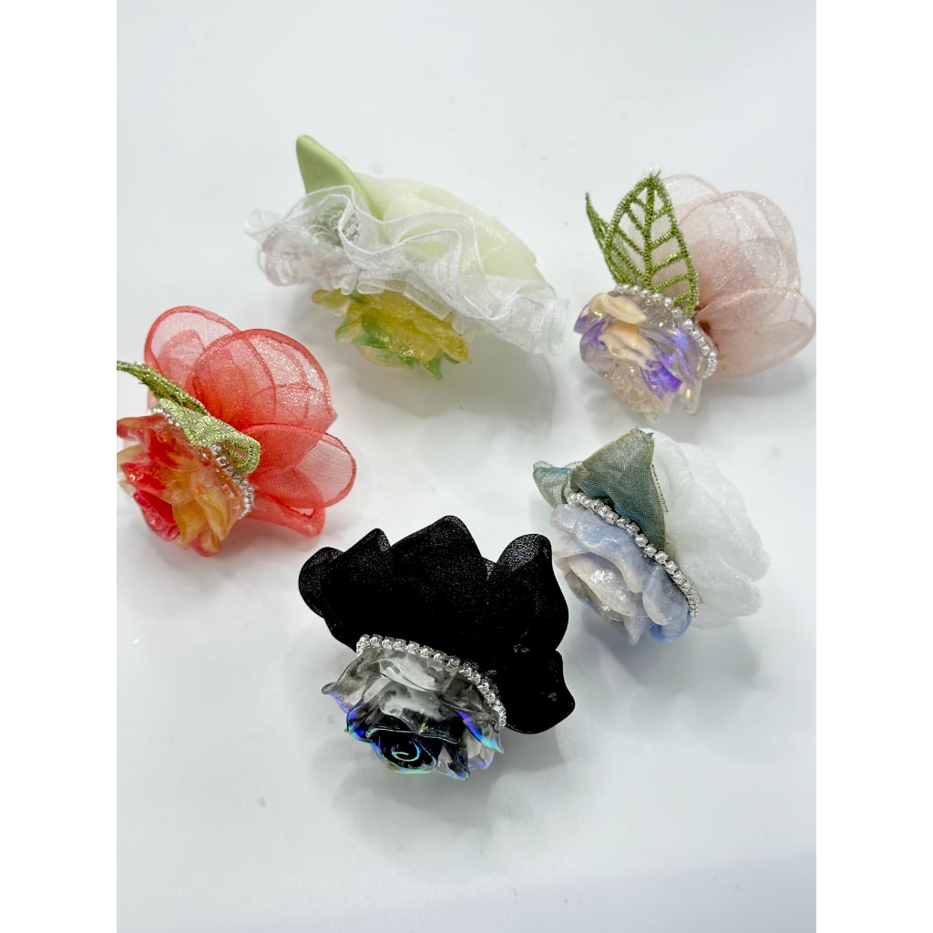 Lace Flower DIY Beautiful Fabric Shiny Resin Flower Beads with Chain Accessories White Pearl, Random Mix, Please Read the Description