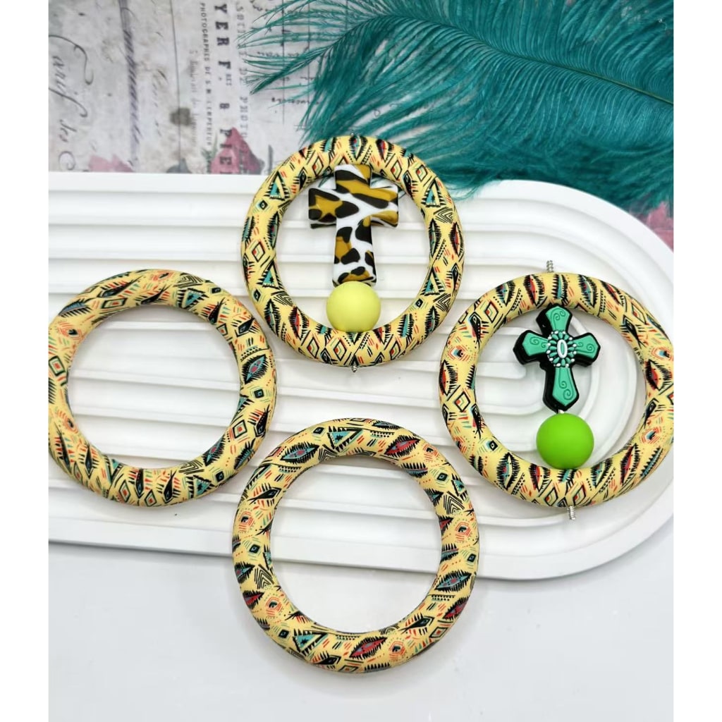 Abstract Art Design Ring Frame Bead Circle Light Yellow Silicone Round Soft Car Hanger Charm Loop 65mm