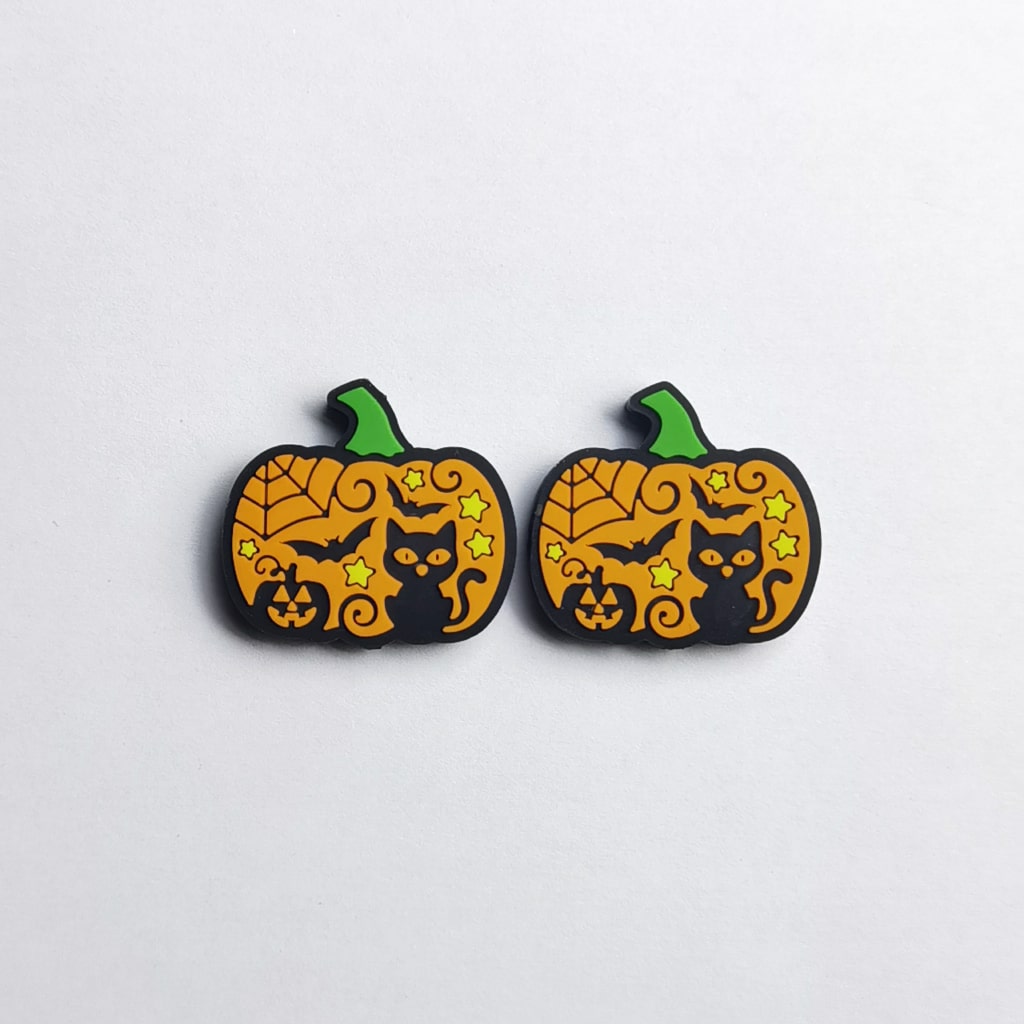Glowing Halloween Silicone Focal Beads – Cute Cat, Bat, Spider Web & Pumpkin Design