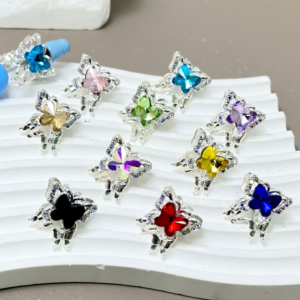 AB Mini Rhinestones with Exquisite Silver Alloy Butterfly Bright Color Butterfly Diamond, Around 15*18MM, Please Read the Description