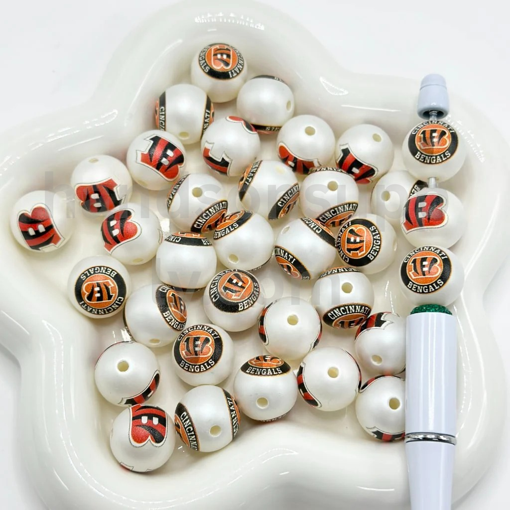 Frosted Matte White 16MM Sports Football Team Round Acrylic Beads