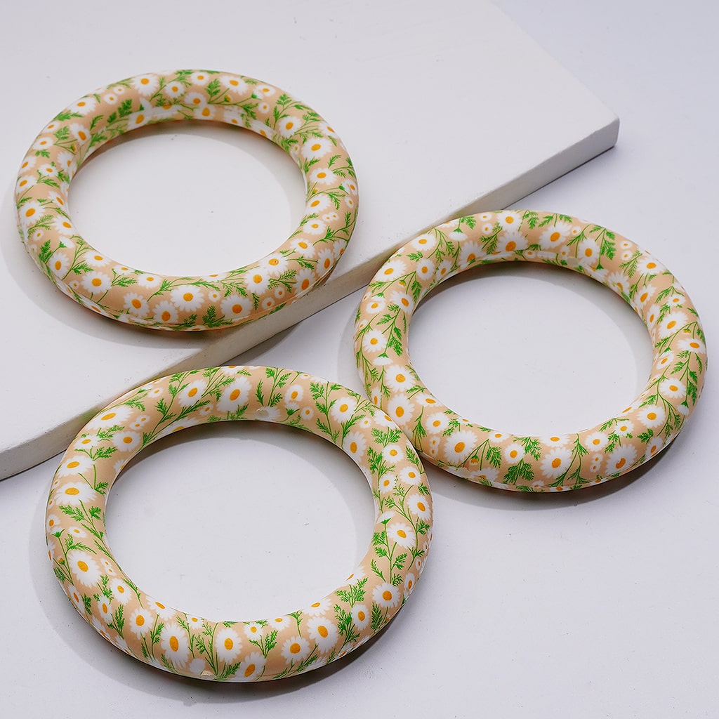 Daisy Flower Prints Cute Soft Car Hanger Charm Loop, Silicone Ring Frame Bead Circle Round 65MM