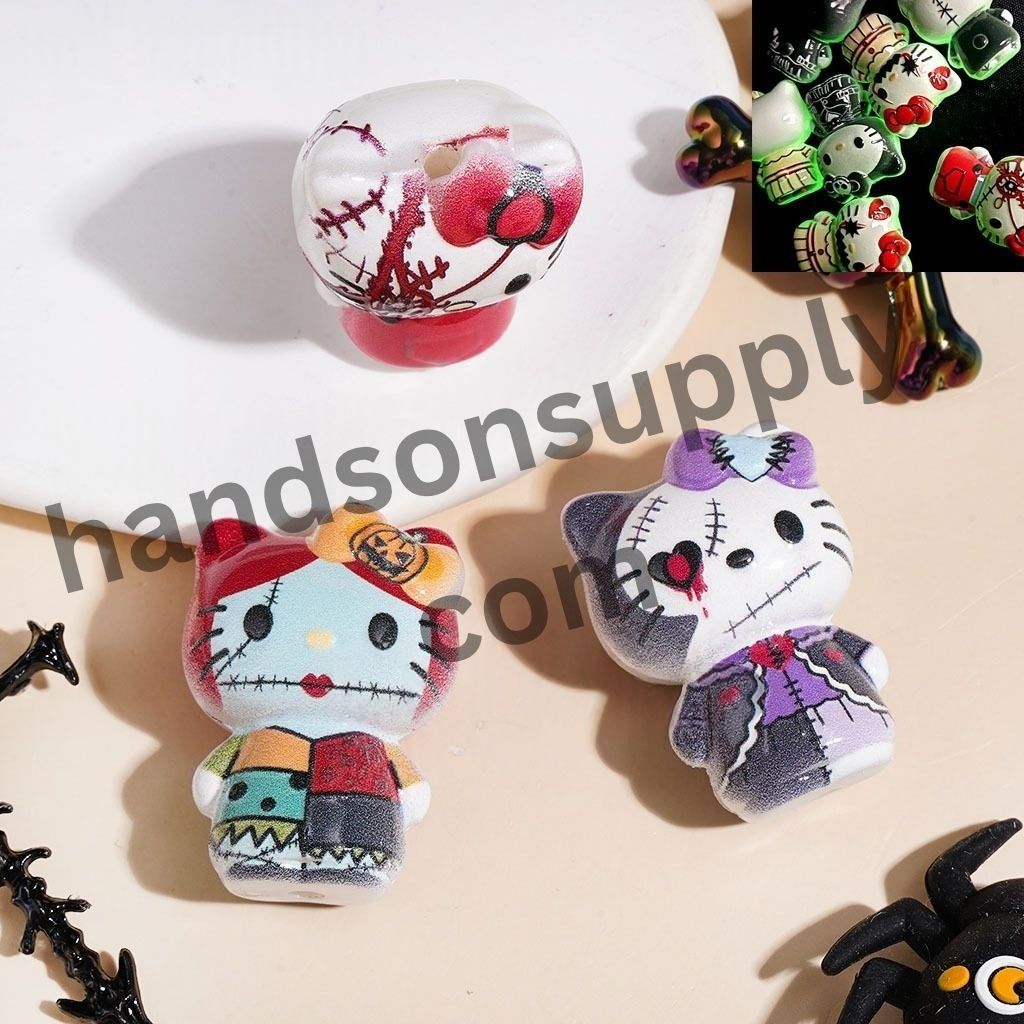 Luminous Spooky Cat Character in Mummy, Skull & Pirate Costume Designs Acrylic Beads, 22×32MM, Random Mix
