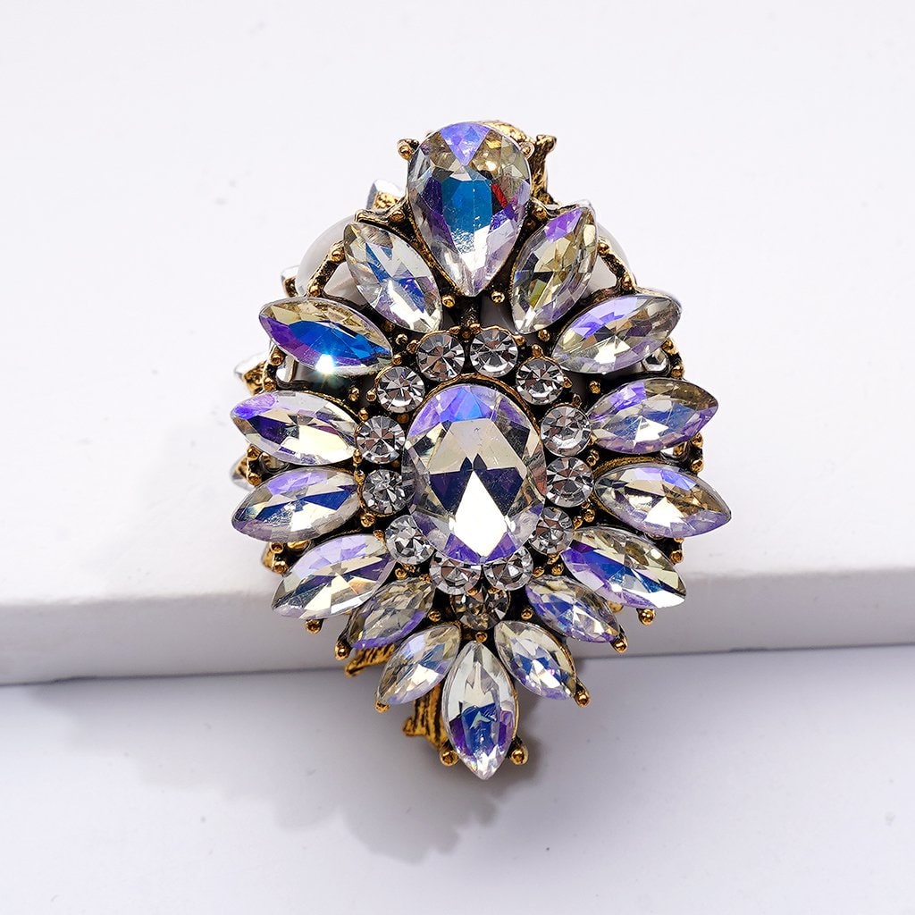 Elegant Gold Alloy Oval Flower – Sparkling Rhinestones & Decorative Clay Beads (Approx. 38×28×23MM)