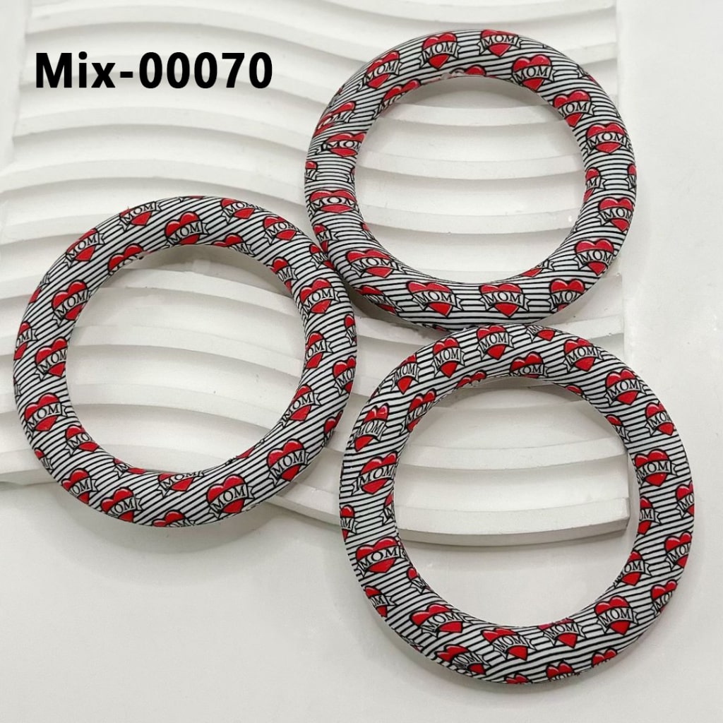 Black Lines Red Heart Mom Mother's Day Silicone Ring Frame Bead Circle Round Soft Car Hanger Charm Loop 65mm