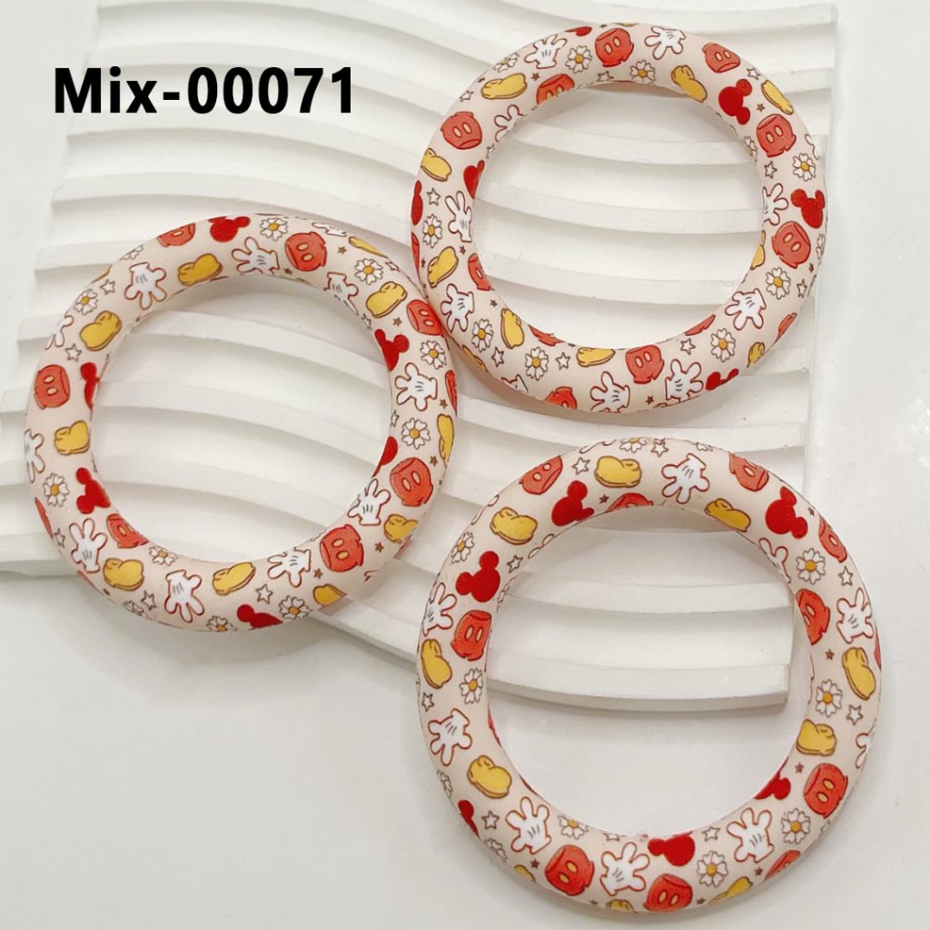 Shoe Clothes Flower Silicone Ring Frame Bead Cute Micki Head Hand Circle Round Soft Car Hanger Charm Loop 65mm