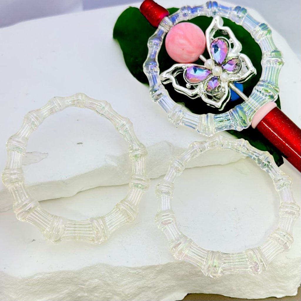 UV Finish Clear Round Acrylic Bamboo Link Loop Ring Beads, Around 52MM