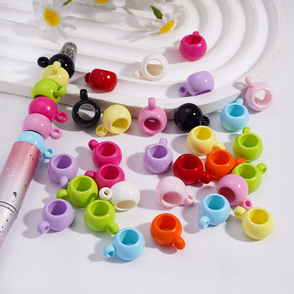 Bold Color Round Pendant Acrylic Beads Random Mix (The Hole Diameter is Around 7MM)