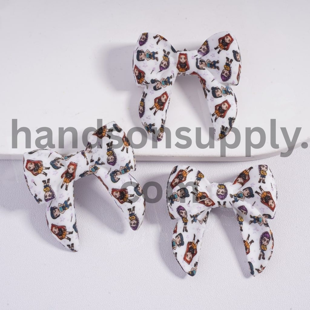 Soft Cute Bowtie Shape Girl Band Prints, Silicone Focal Beads 40MM