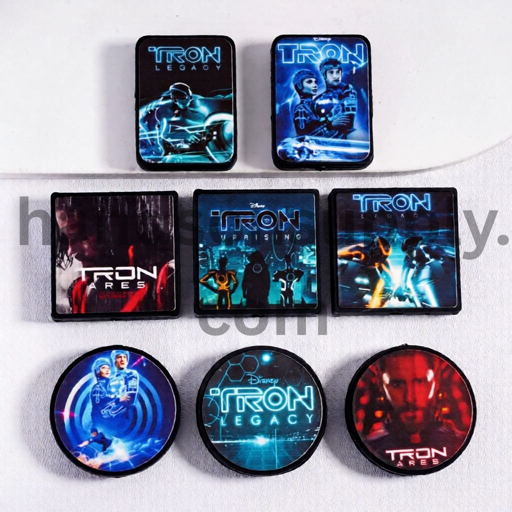 American Classic Virtual World Adventure Series Print in Various Shapes & Design Silicone Focal Beads Random Mix