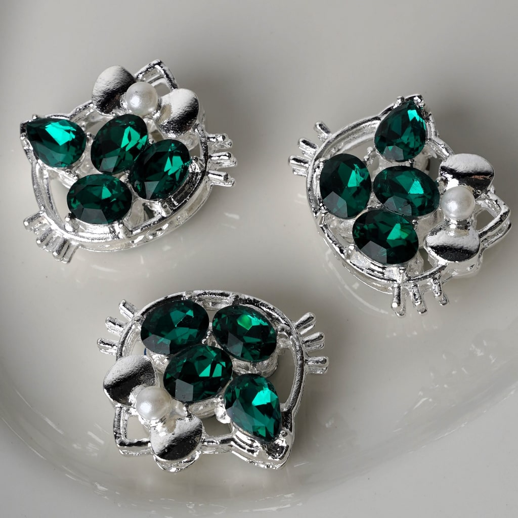 HK Kitten Cat with Colorful Fancy Delicate Silver Alloy Rhinestones White Pearls Beads, Around 26*21MM