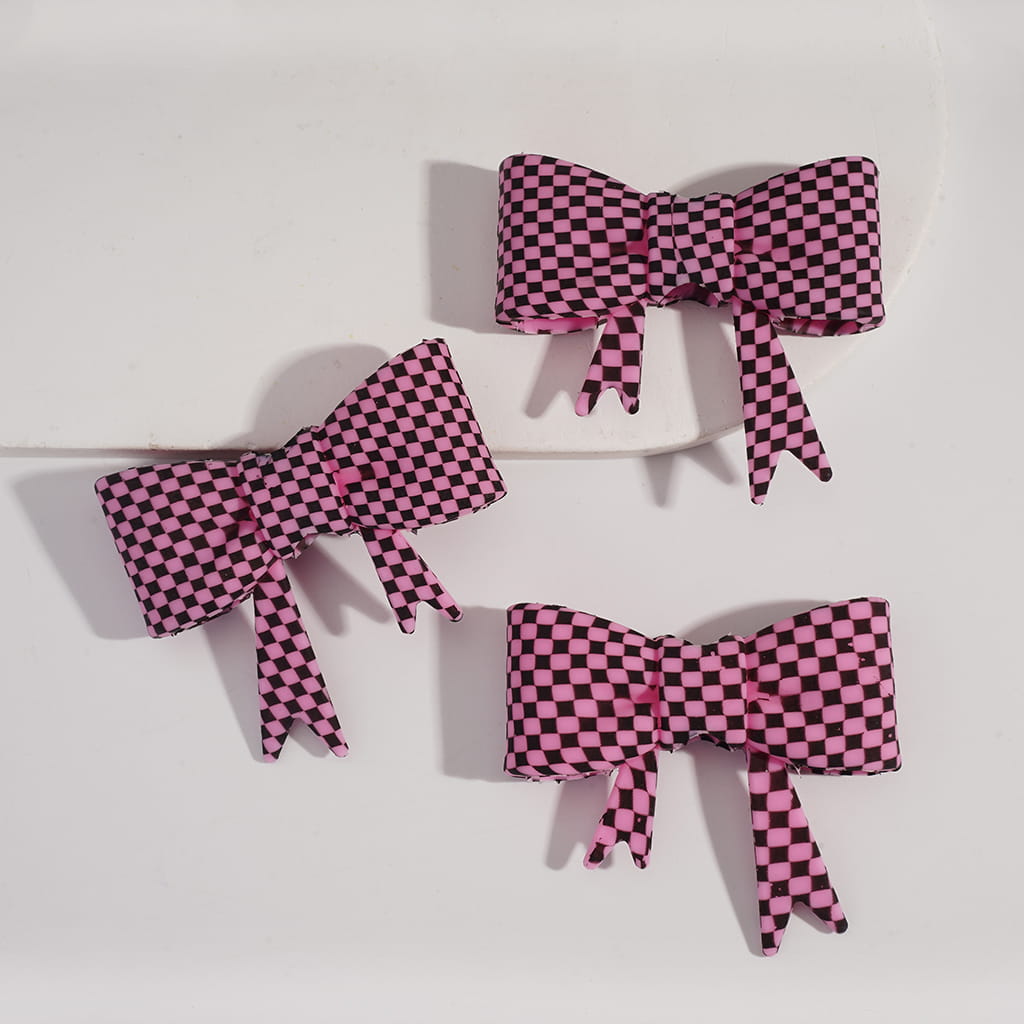 Food‑Grade Silicone Bowknot Straw Topper with Pink & Black Checkered Prints