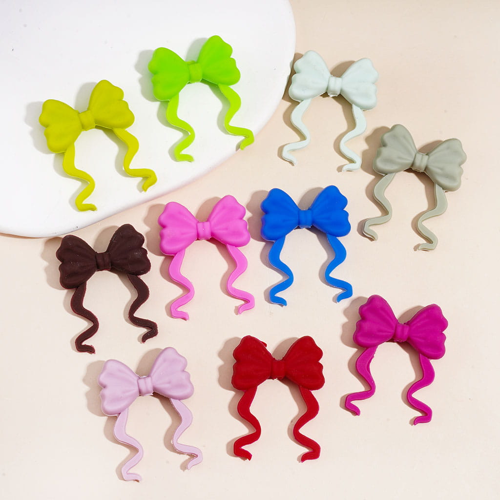 Silicone Focal Beads 3D Bowtie Bowknot with Long Ribbon, Various Colors, Random Mix
