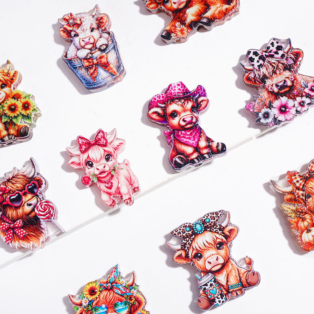 Cute Highland Cattle Series Acrylic Beads, Random Mix