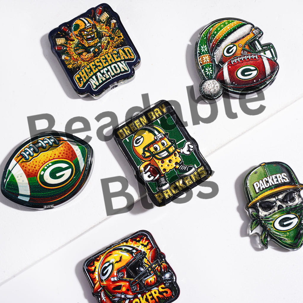 Semi-Clear Acrylic Beads American Football Green Bay Team Series, Random Mix