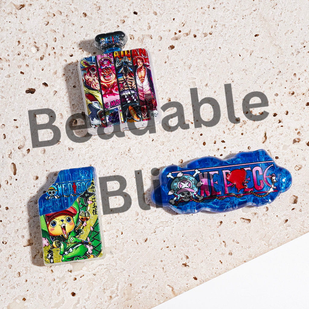 Japanese Anime Pirate Crew Character Series Acrylic Crackle Beads and Pendants, Random Mix