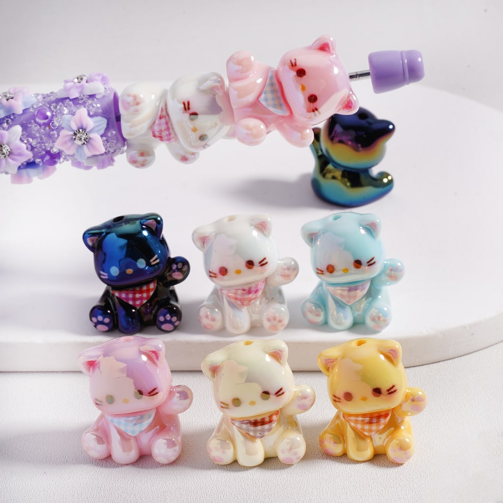 UV Coated Cute Cat with Bib Acrylic Beads 22*24MM Random Mix