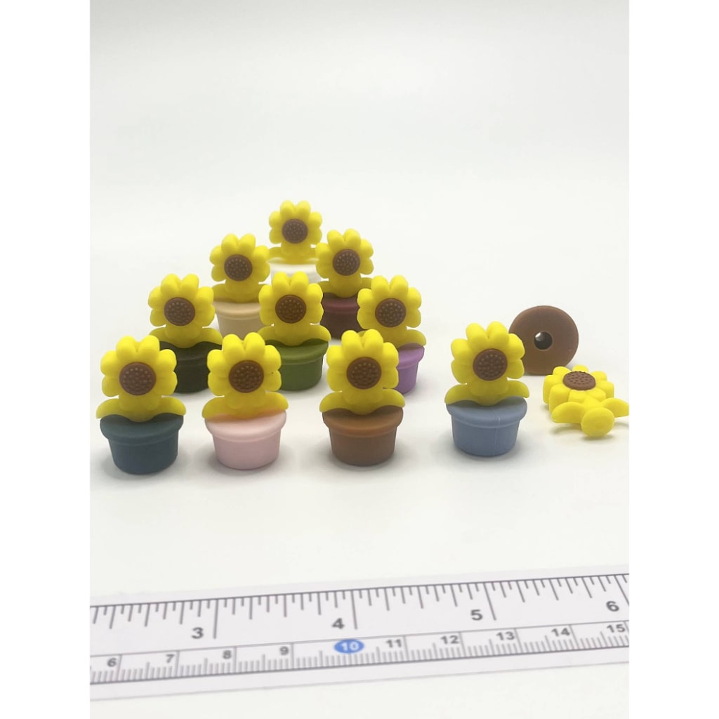 Sun Flower Beads in a Pot Shape, Sunflower Silicone Focal Beads