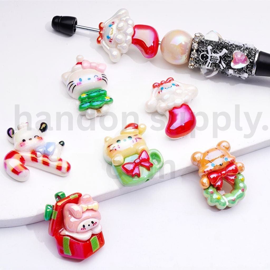 UV Coating Christmas Adorable Characters My Melody, Cute Cat Character, Cinnamoroll, and More Festive Acrylic Beads