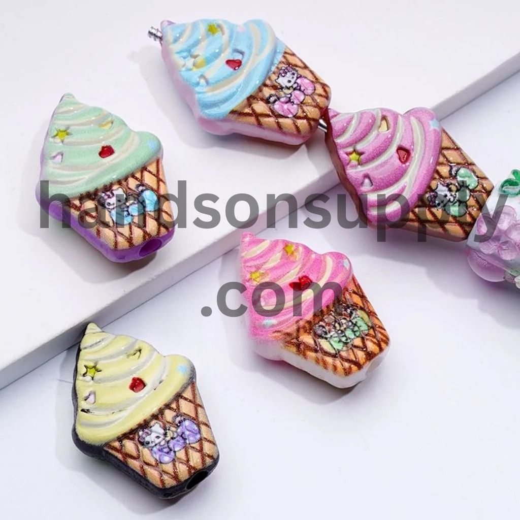 Cute Cat Ice Cream Cone Yummy Sweet Adorable Character Acrylic Beads, Around 31*22MM, Random Mix