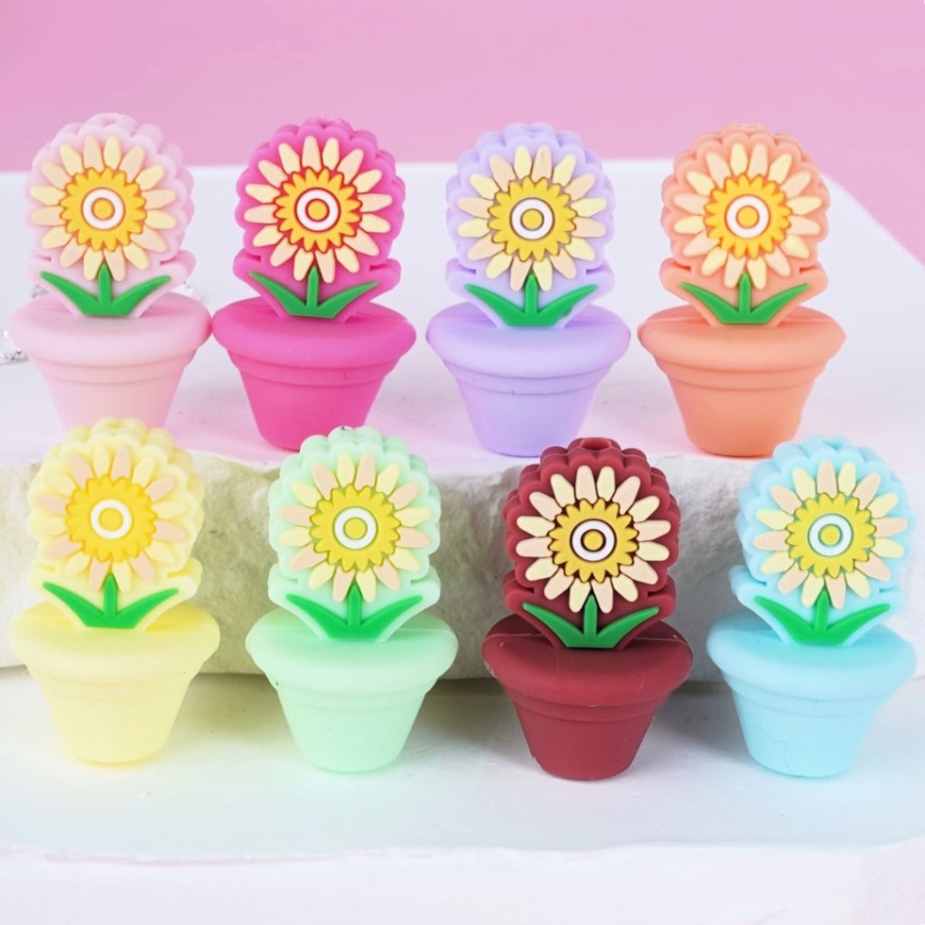 Cute Sunflowers 3D Pot Silicone Focal Beads, Random Mix