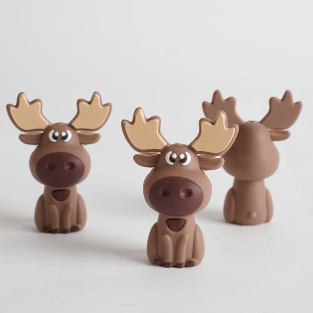 Adorable 3D Cute Deer Elk Silicone Focal Beads