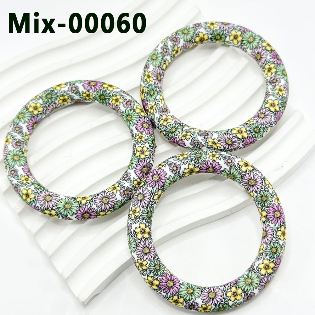Colorful Flowers Soft Car Hanger Charm Loop Silicone Ring Frame Bead Circle Round 65mm