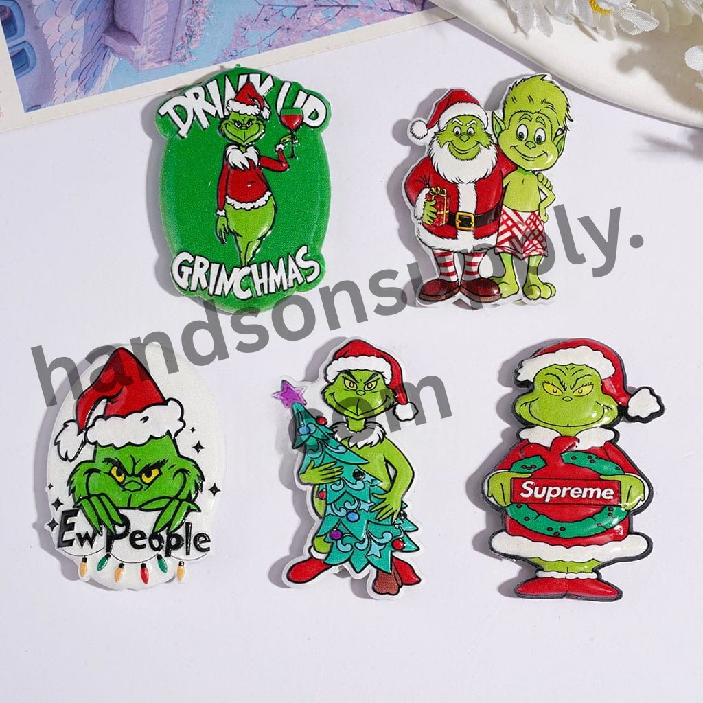 Cute Christmas Green Character Wearing Santa Hat, Christmas Theme Acrylic Beads, Variant Designs, Random Mix