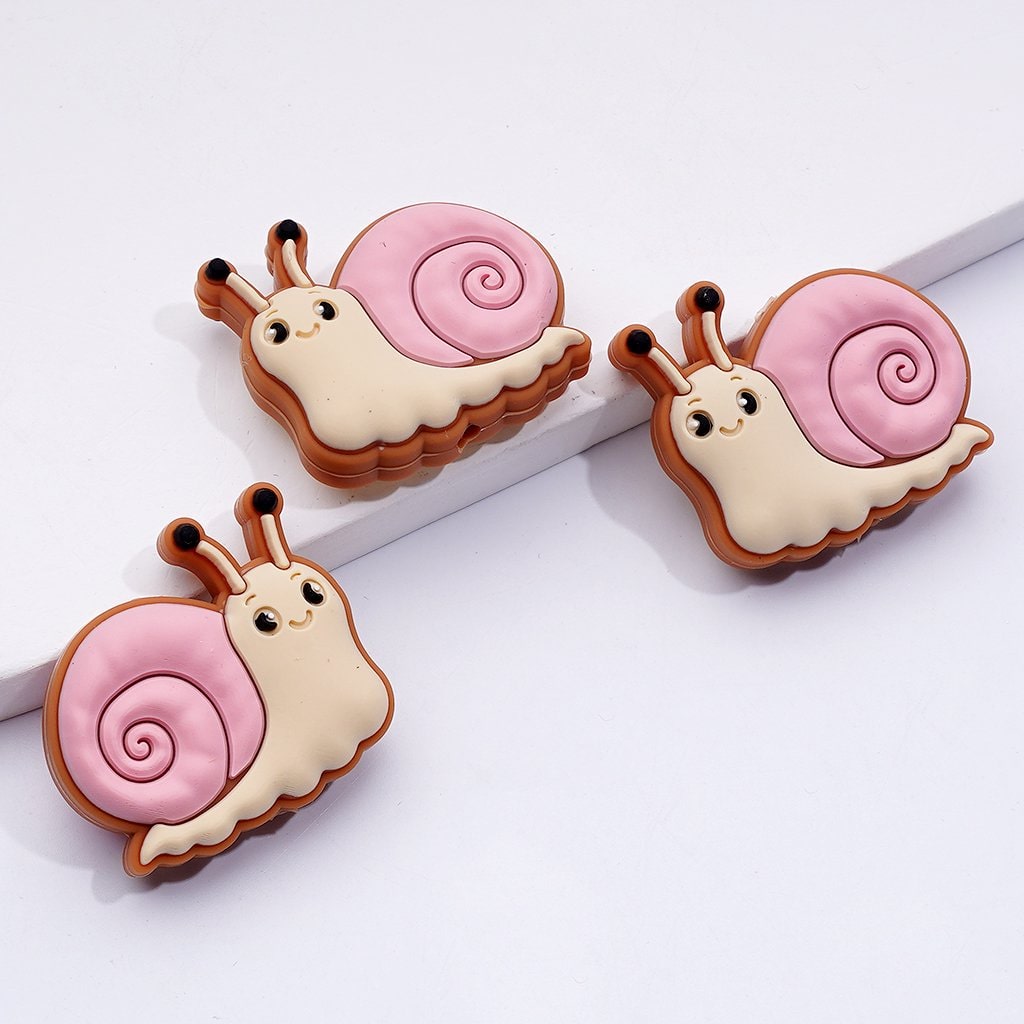 Adorable Tiny Snail Silicone Beads – Perfect for Crafting & DIY Projects