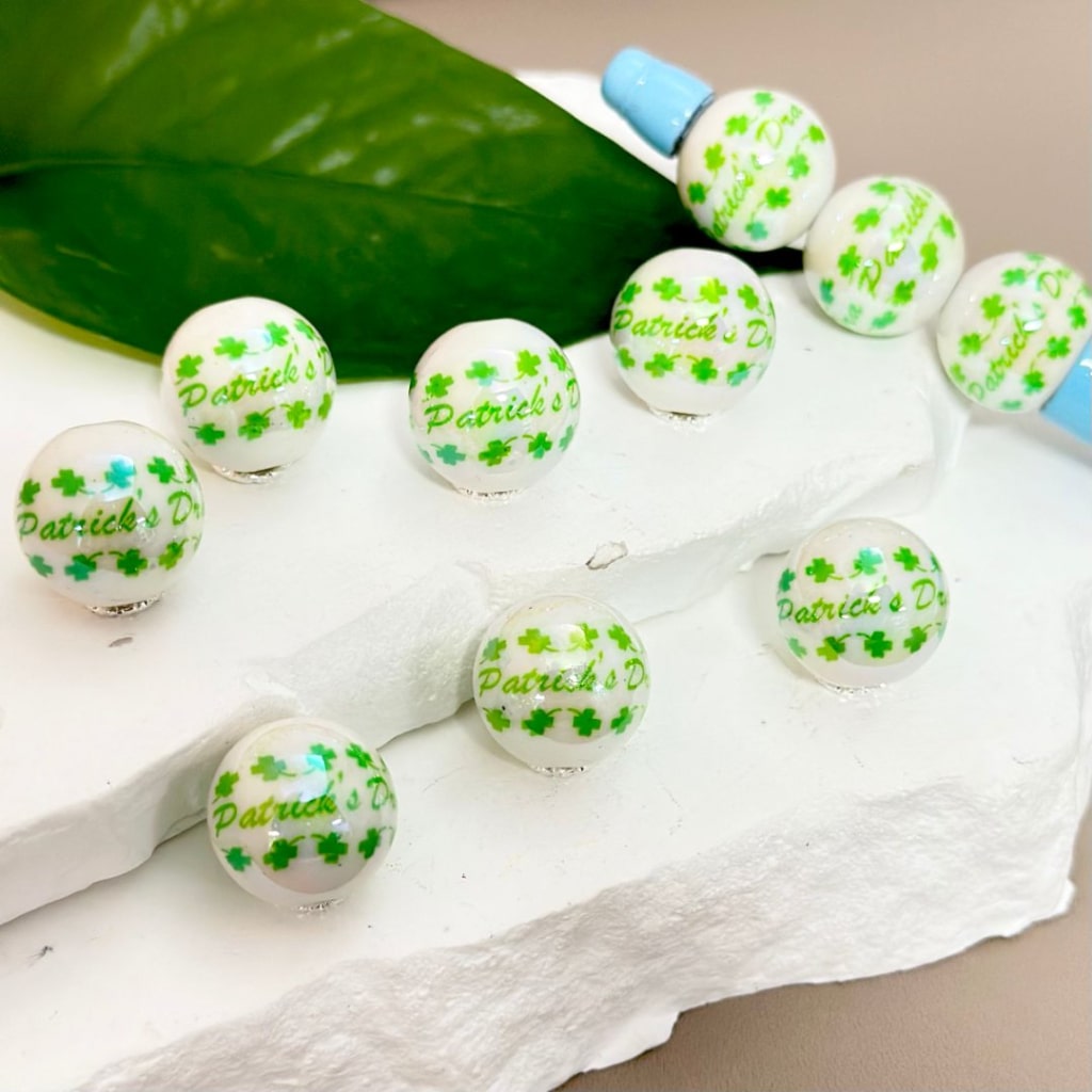 Green Clovers Saint Patrick's Day UV Finish Glossy White Round Acrylic Beads, 16MM
