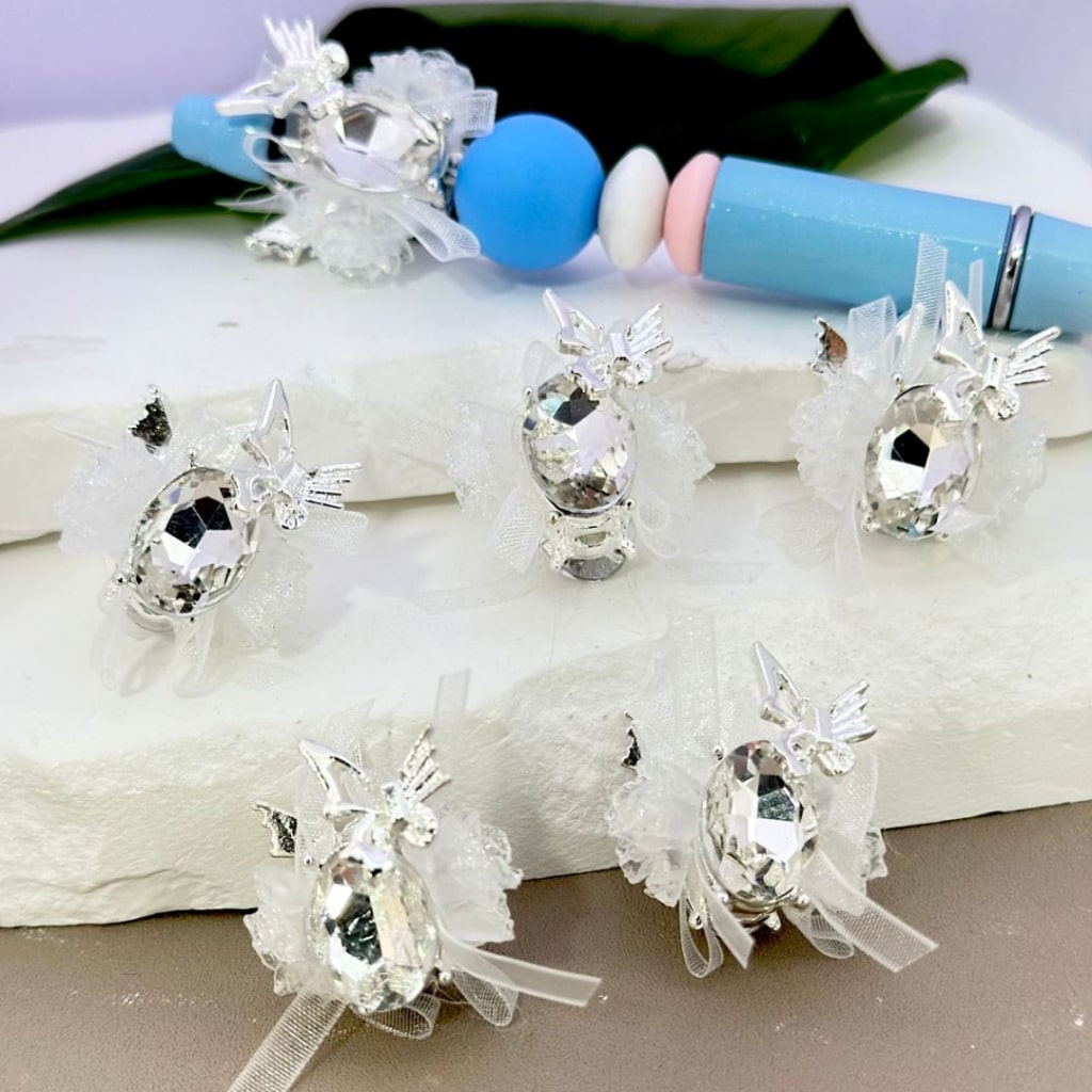 Large Clear Oval Shape Exquisite Silver Alloy Butterfly with Rhinestone Shiny Flower Ribbon, Around 23*16MM