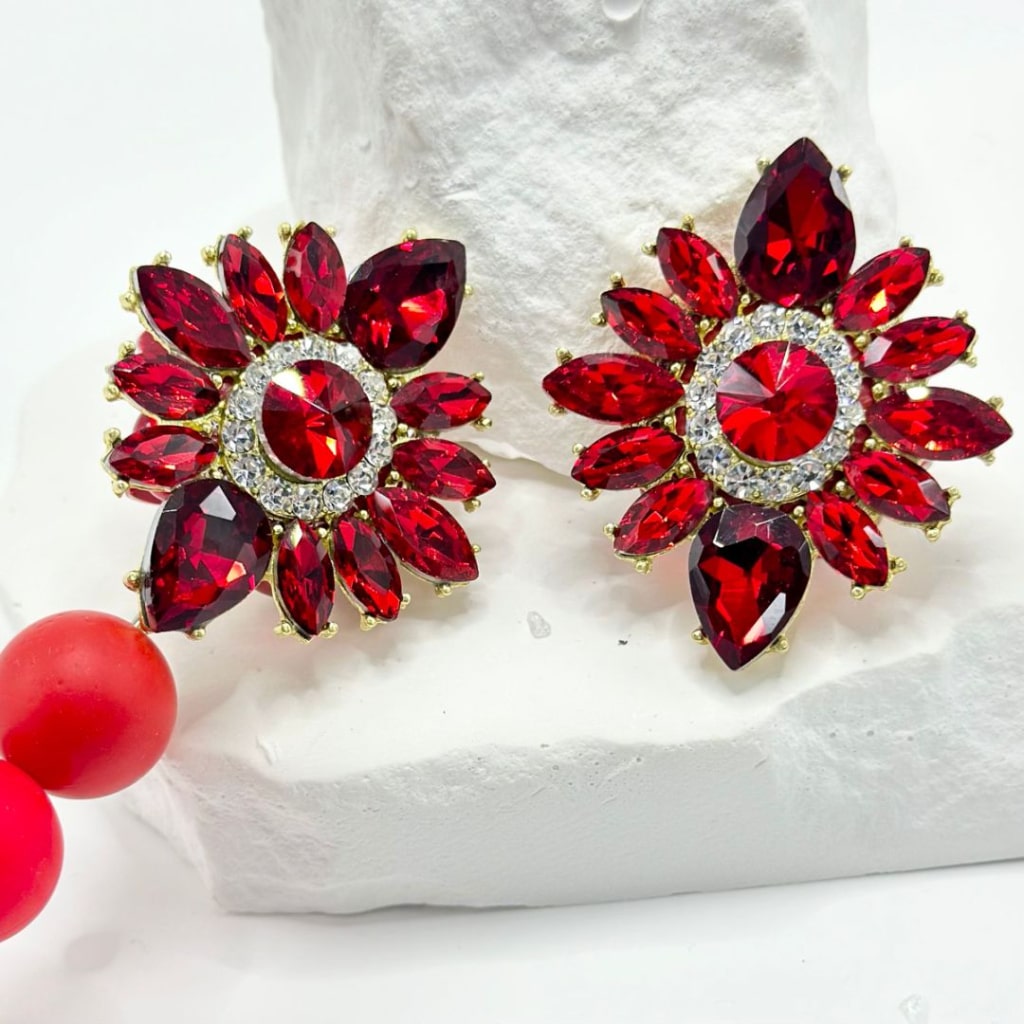 Alloy Bling Bling Sunflower Brooch with Red & Clear Rhinestones, Mini Cute Flower, Diamonds, Oval Pearls, Butterfly, Heart, Clay Beads, Around 44*38MM