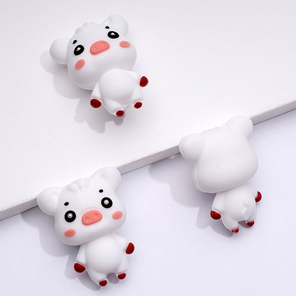 3D Little Cute Pig Silicone Focal Beads