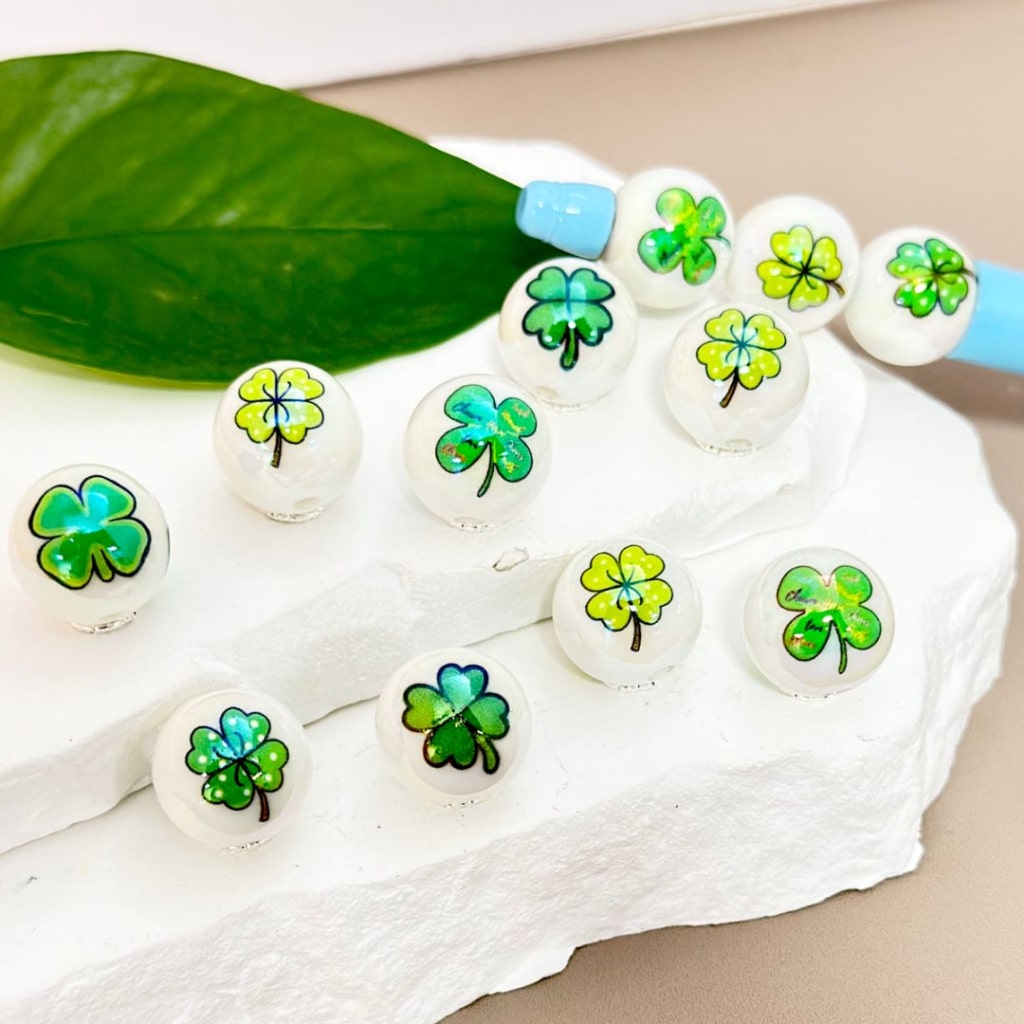 UV Finish Saint Patrick's DayGreen Four-Leaf Clovers Glossy White Round Acrylic Beads, 16MM
