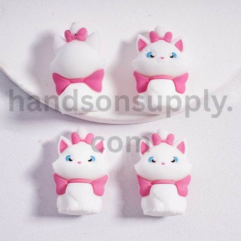 3D White Cute Cat Kitty with Pink Bowknot Silicone Focal Bead