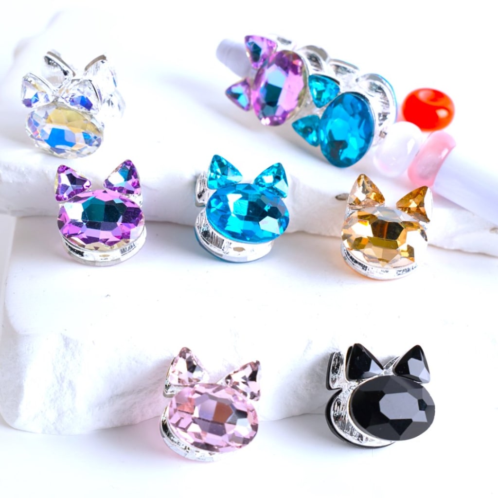 Cat Head with Mini Cute Silver Alloy Shiny Colorful Rhinestones Beads, Around 18*19MM, Random Mix