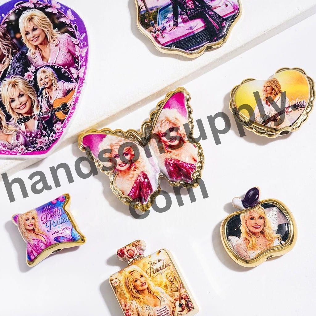 Famous American Country Singer Portraits with Gold-Tone Edges Acrylic Beads and Pendants, Random Mix